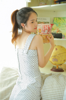 女士妆前乳大全图片